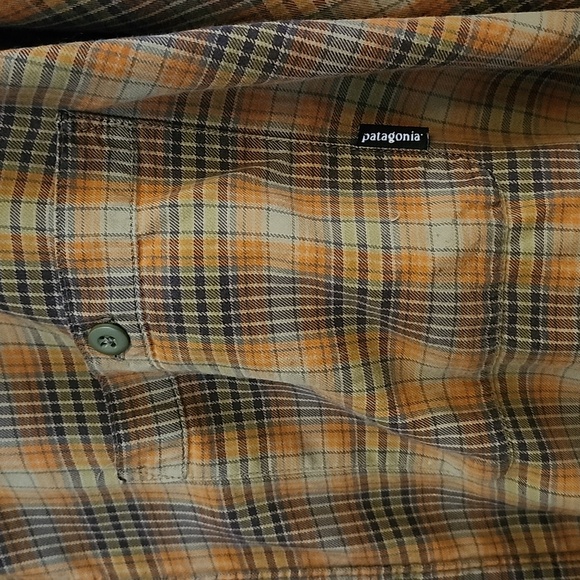 Patagonia shirt - Picture 3 of 4